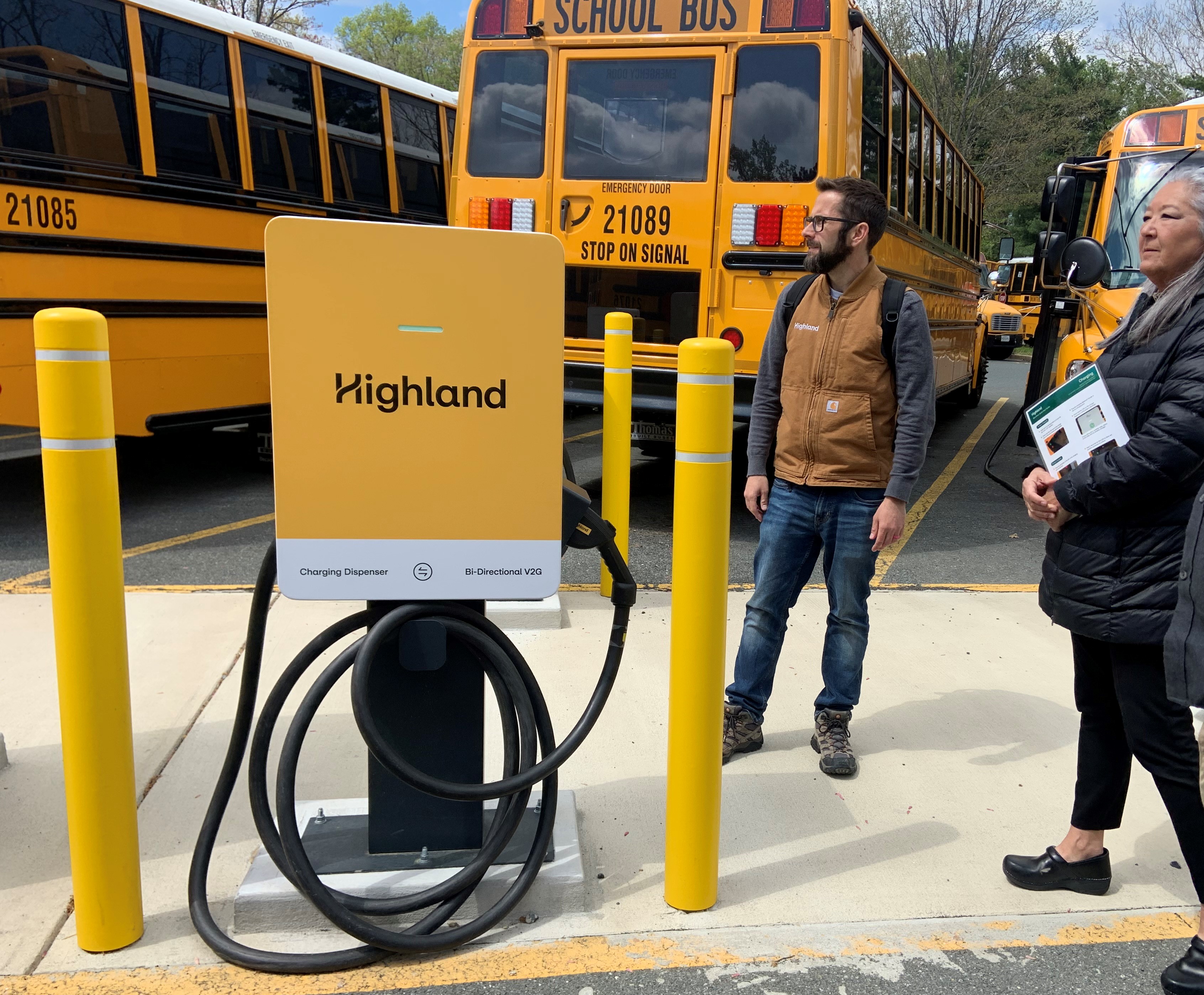 Highleand Electric bidirectional charging station